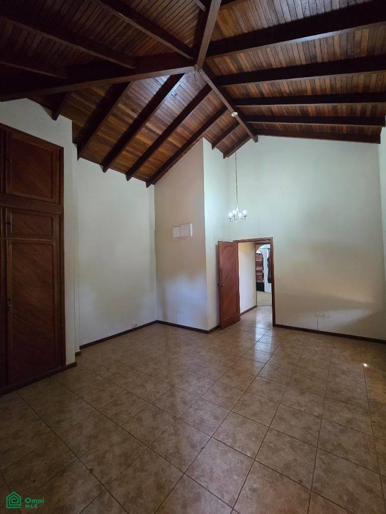 House in Fernando de la Mora, Central Department, Paraguay 5 - 18222096