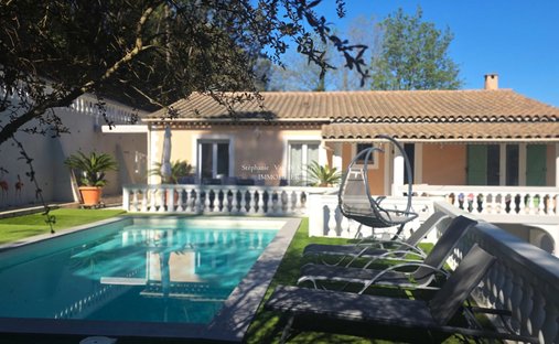 Villa in Nord, Vidauban, France 1