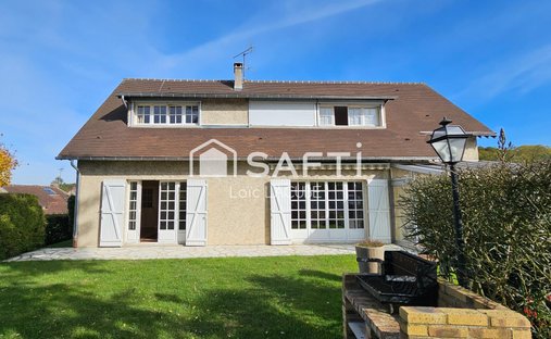House in Villiers-Saint-Frederic, Ile-de-France, France 1