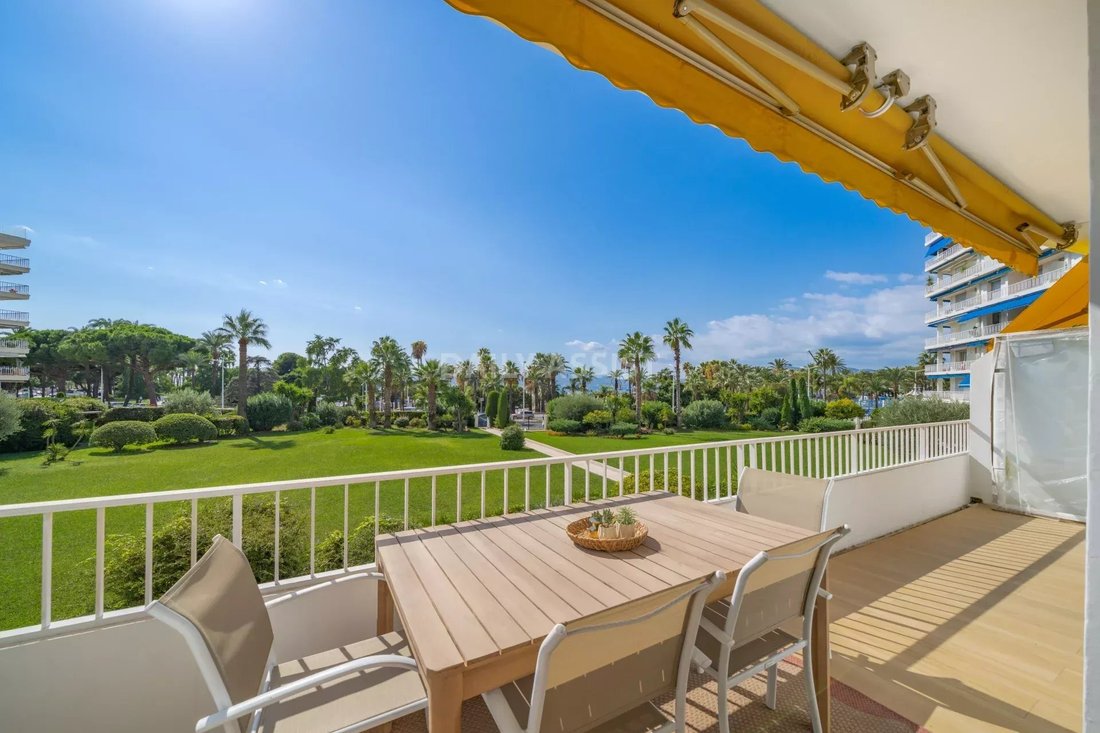 Appartement à Cannes, Provence-Alpes-Côte d'Azur, France 3 - 18780553