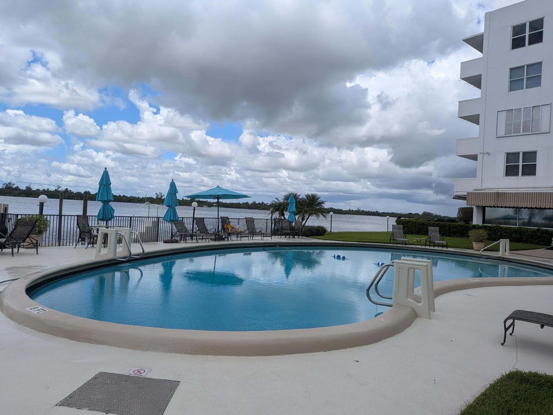 Co Op in Palm Beach, Florida, United States 4 - 18970064