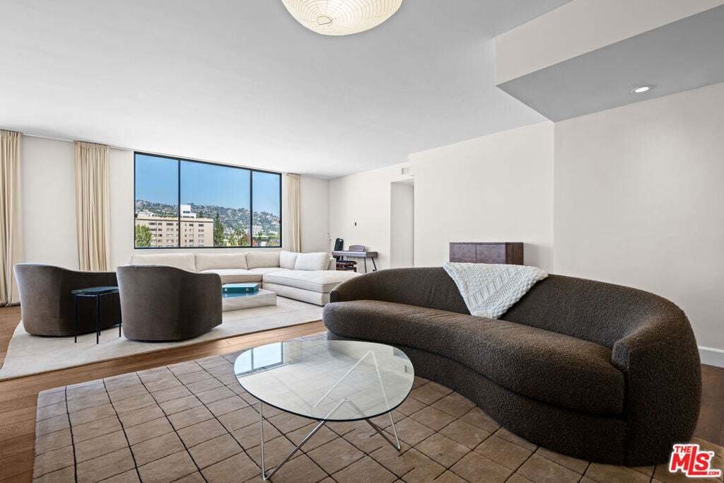 Condo in Beverly Hills, California, United States 5 - 18968633