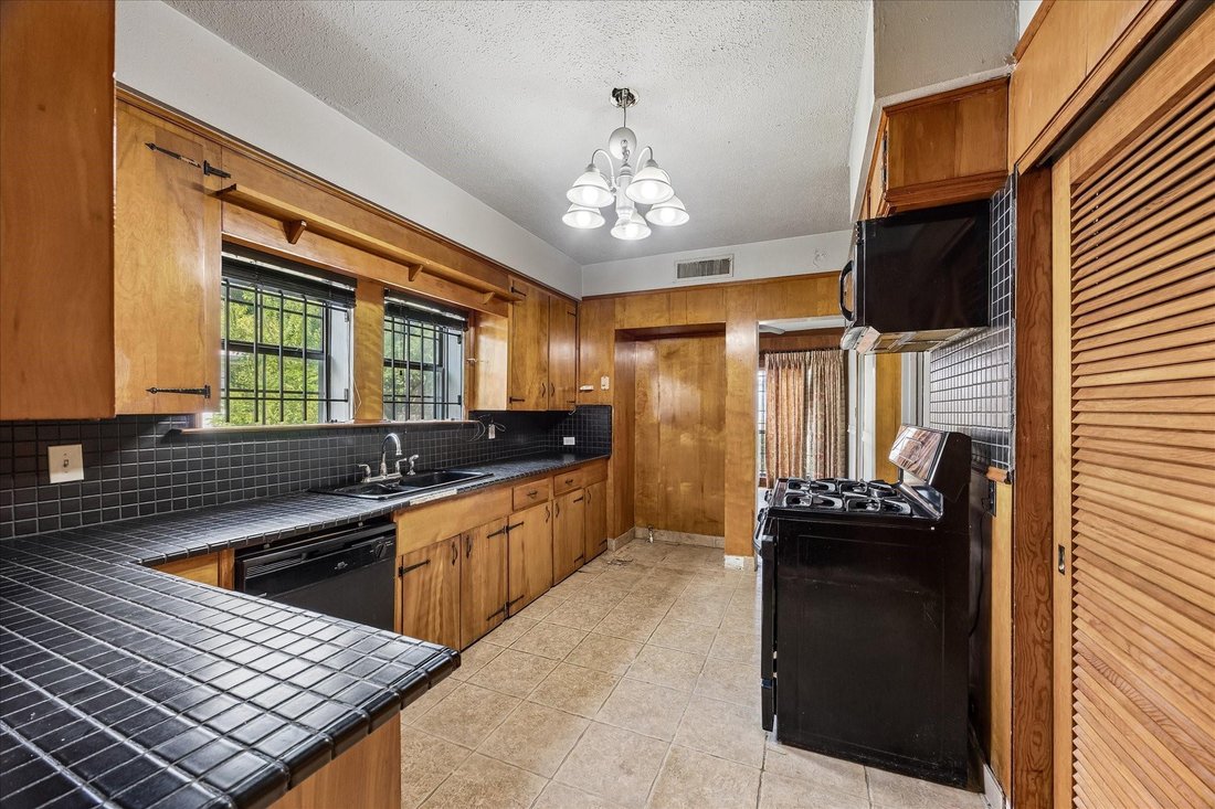 House in Houston, Texas, United States 3 - 18970546