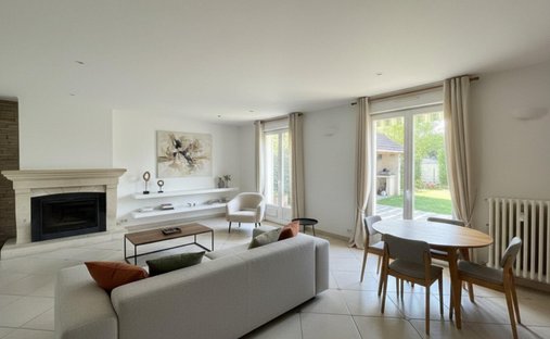 Casa en Saintry-sur-Seine, Isla de Francia, Francia 1