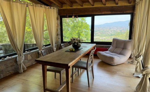 Country House in Centro Storico, Lucca, Tuscany 1