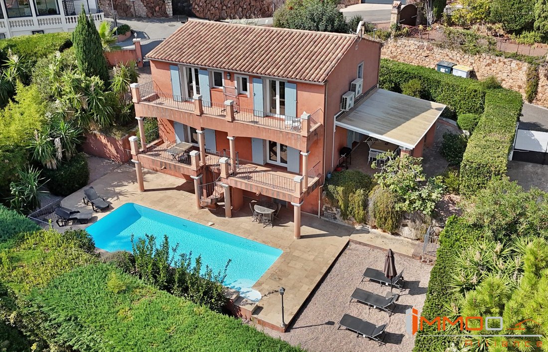 Villa in Théoule-sur-Mer, Provence-Alpes-Côte d'Azur, France 1 - 18973035