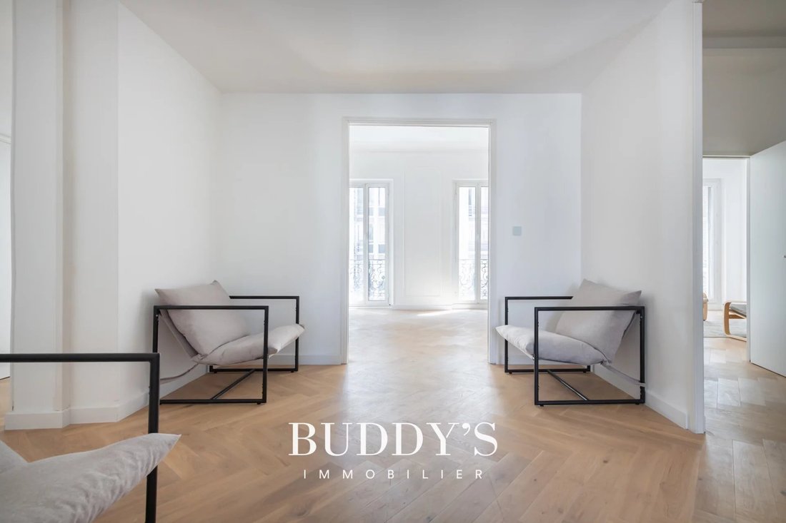 Apartment in Castellane, 6e Arrondissement, Marseille 5 - 18971376
