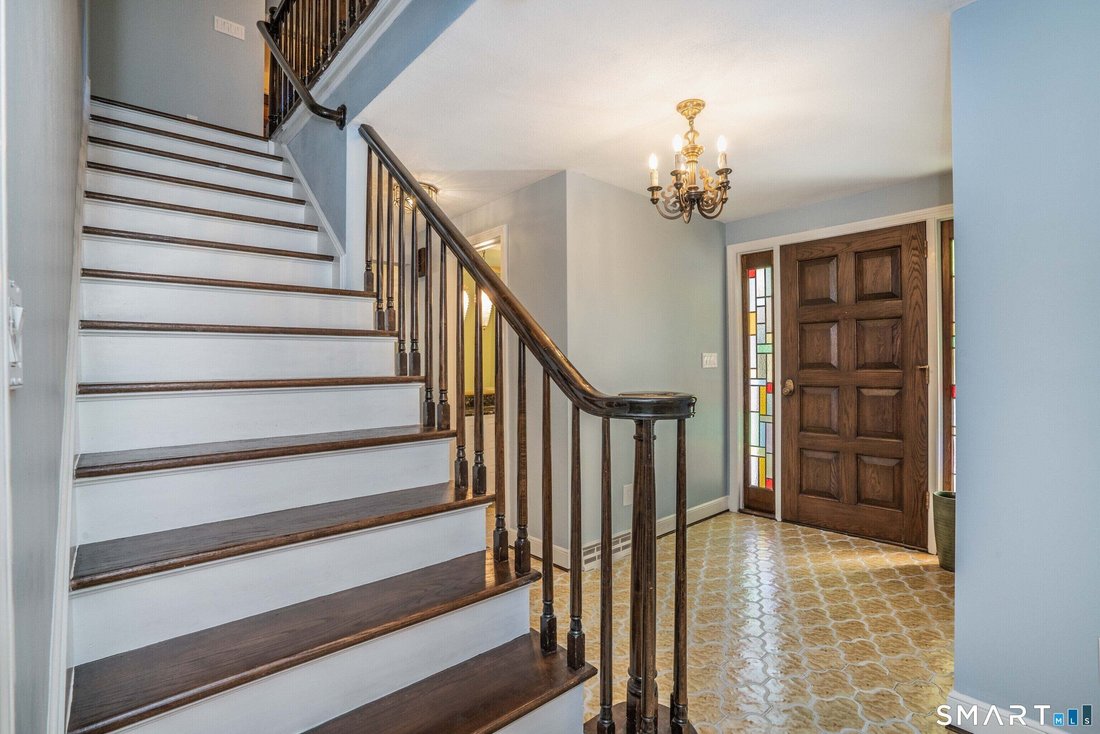 House in West Hartford, Connecticut, United States 4 - 18964832