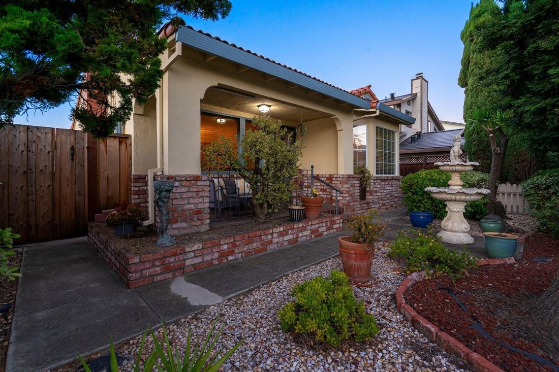 House in Cupertino, California, United States 1 - 18976134