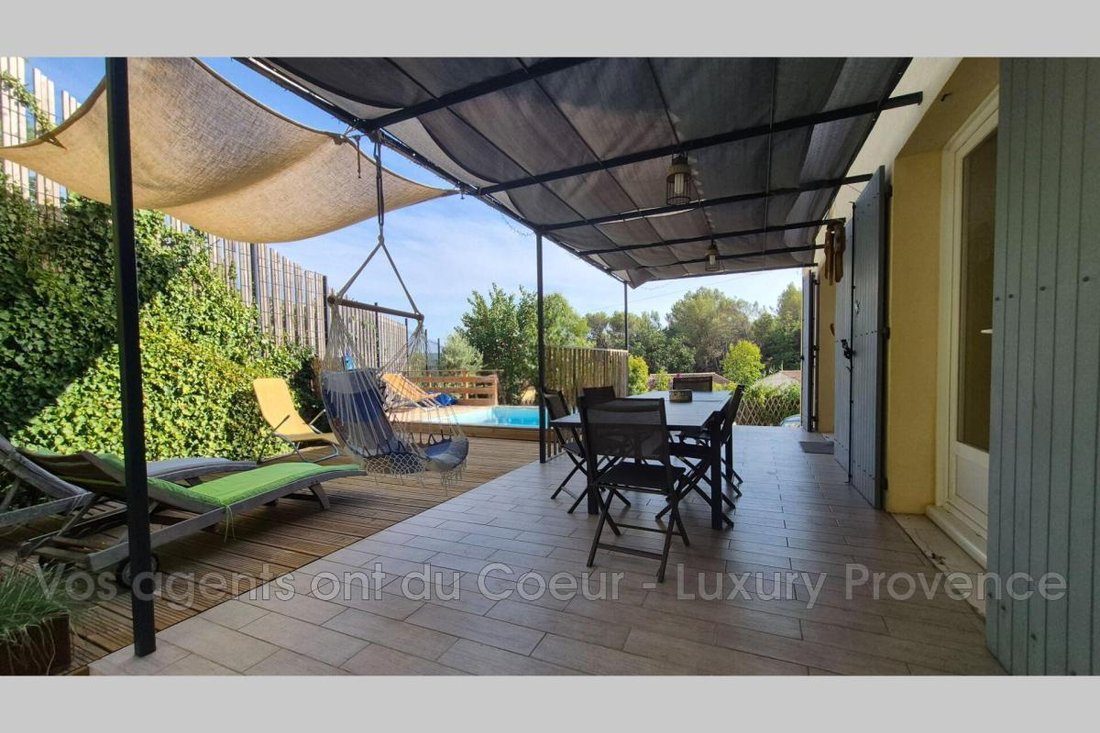 Villa in Rousset, Provence-Alpes-Côte d'Azur, France 4 - 18976753