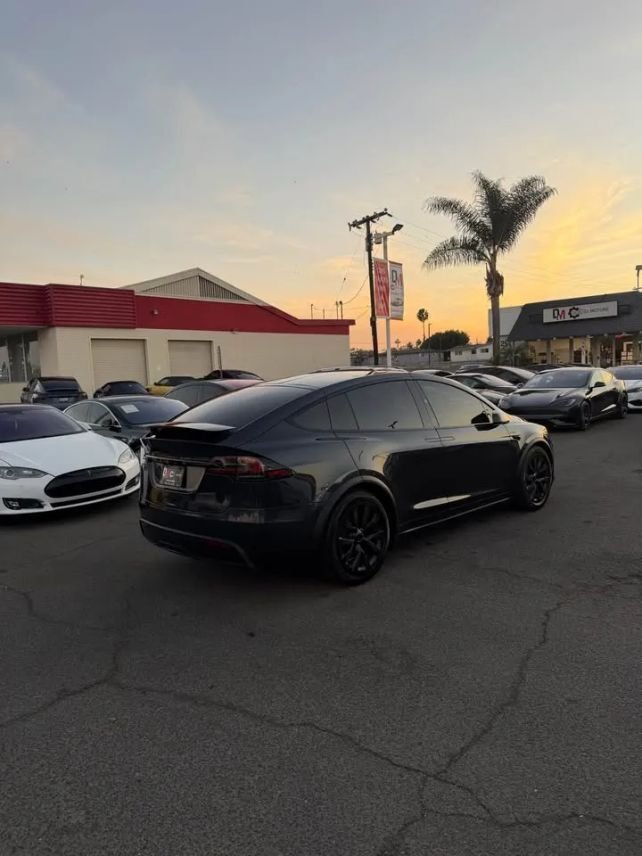 Suv in Costa Mesa, CA, United States 4 - 18979748