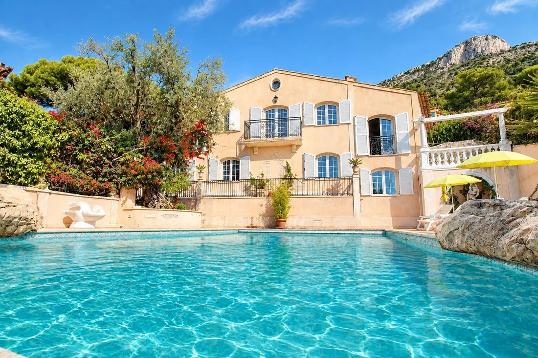 Villa in Cap-d'Ail, Provence-Alpes-Côte d'Azur, France 2 - 18964652
