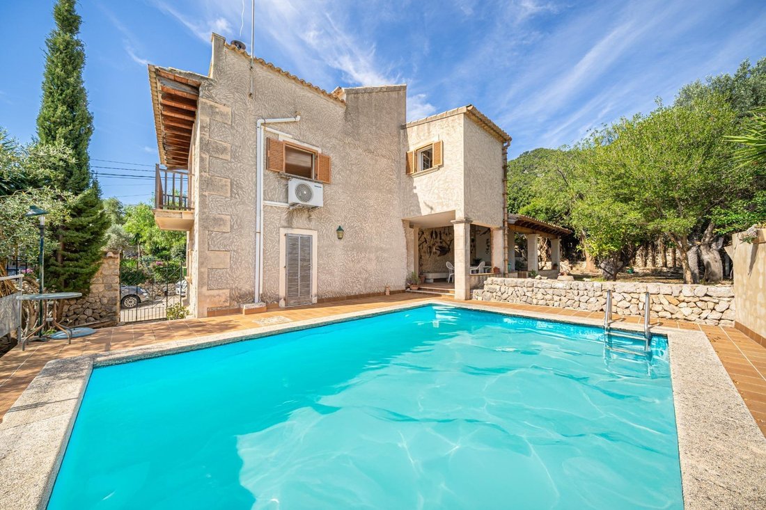 Villa in Selva, Balearic Islands, Spain 1 - 18979141