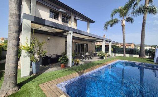 Villa in Gandia, Valencian Community, Spain 1