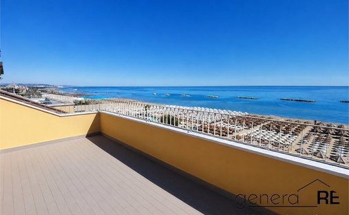 Apartment in Lungofiume - Lungomare - Nicola, Pescara, Italy 1