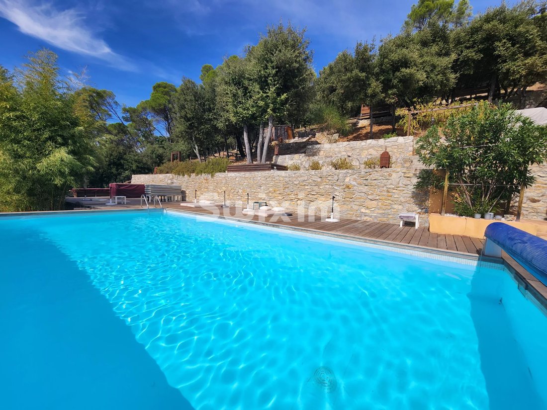 Ouest, Lorgues, France 3 - 18966064