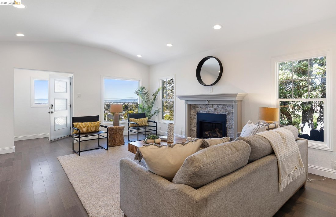 House in Oakland, California, United States 4 - 18968716