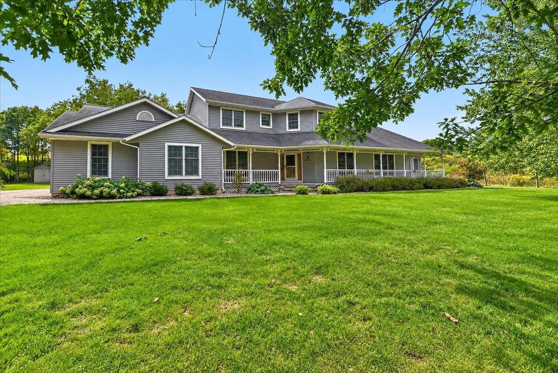 House in Cross Plains, Wisconsin, United States 1 - 18969527