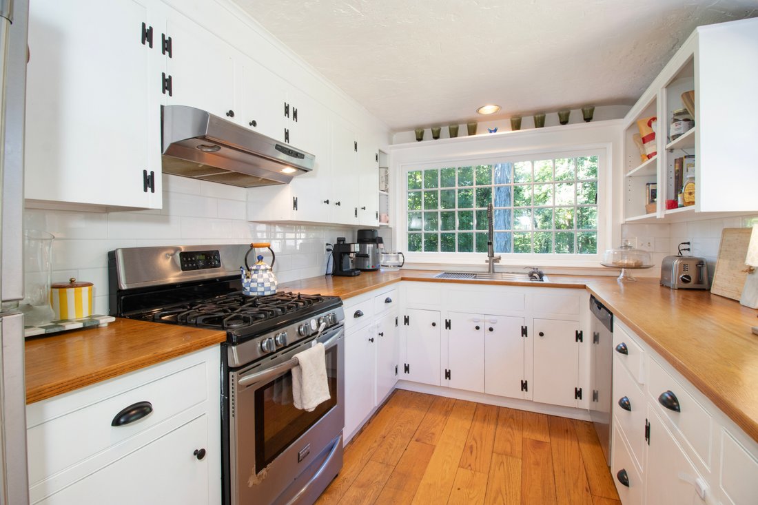 House in Trumbull, Connecticut, United States 4 - 18975588