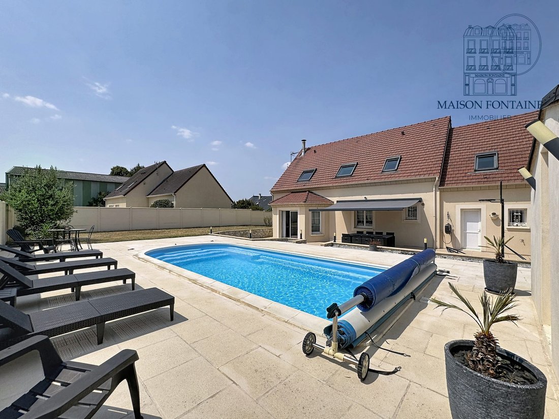 Villa in Freneuse, Ile-de-France, France 4 - 18973080