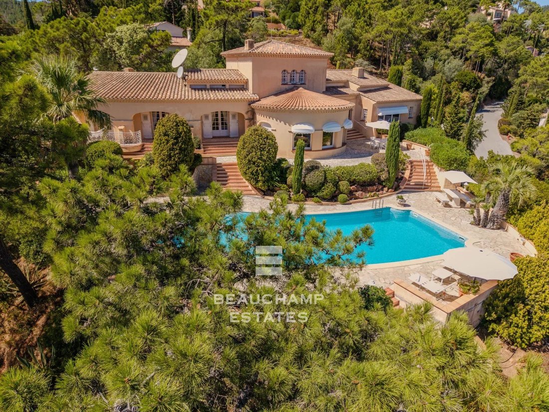 Villa in Le Dramont-Agay-Anthéor-Le Trayas, Saint-Raphaël, France 4 - 18964860