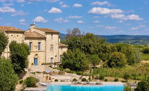 Estate in Gignac, Occitania, France 1