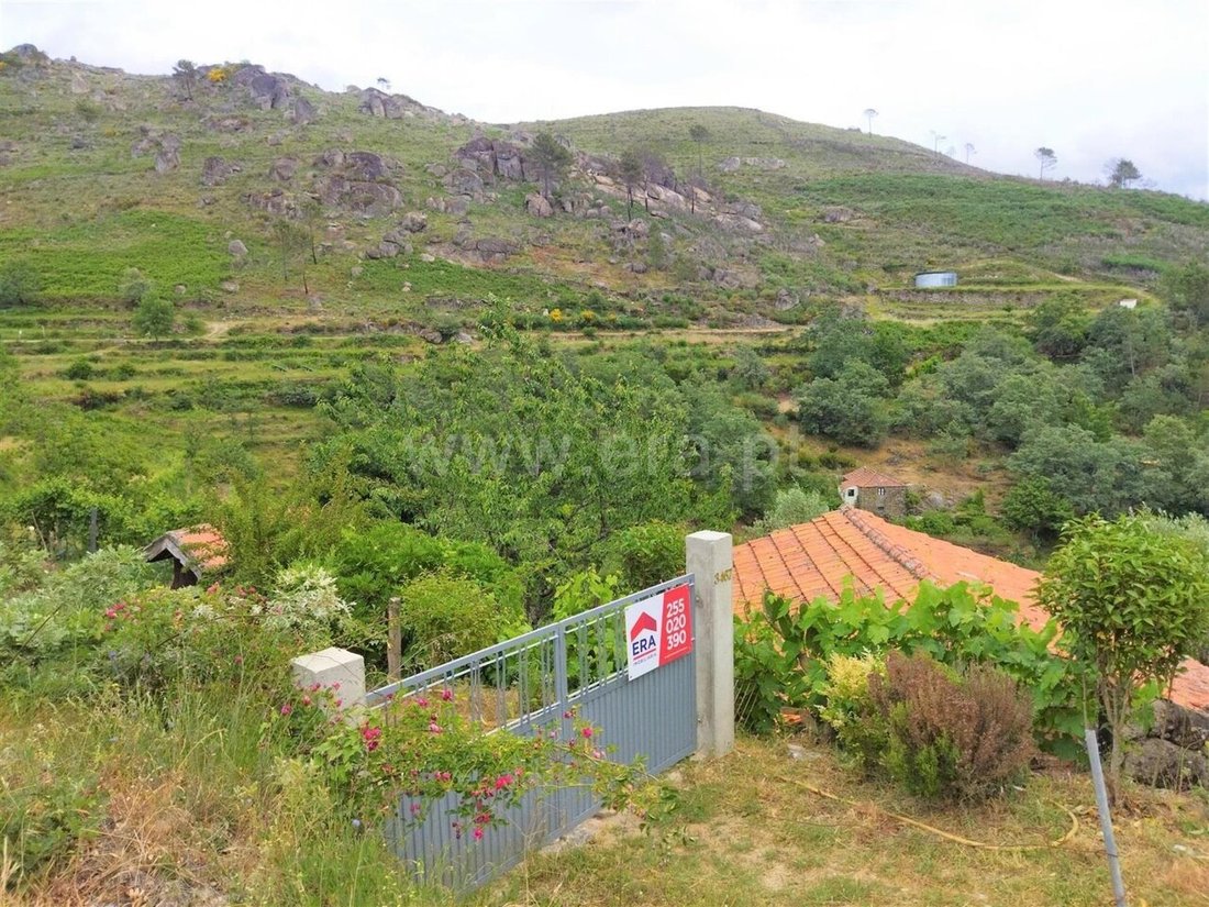 Land in Ferreiros de Tendais, Viseu District, Portugal 5 - 18959551