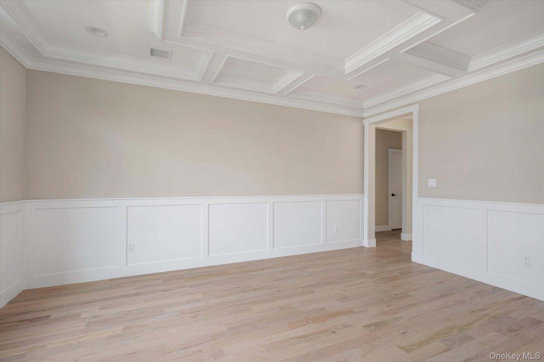 House in Wantagh, New York, United States 3 - 18964814