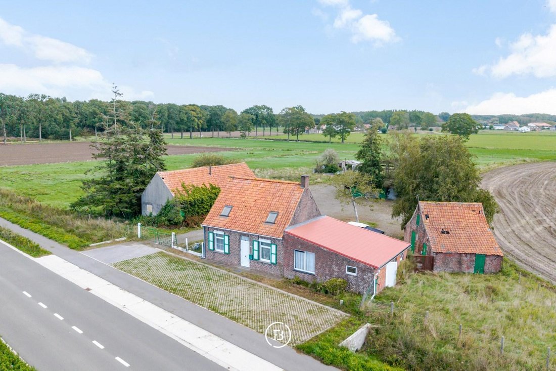 House in Oostkamp, Flanders, Belgium 1 - 18965011