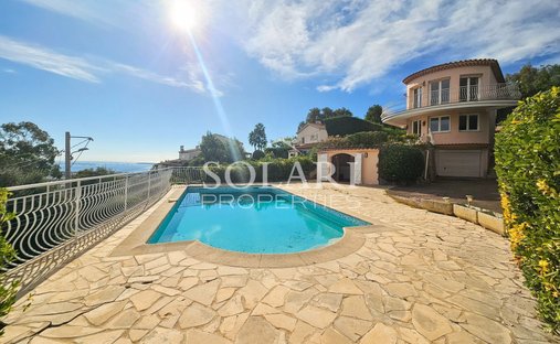 Villa in Les Termes, Mandelieu-la-Napoule, France 1
