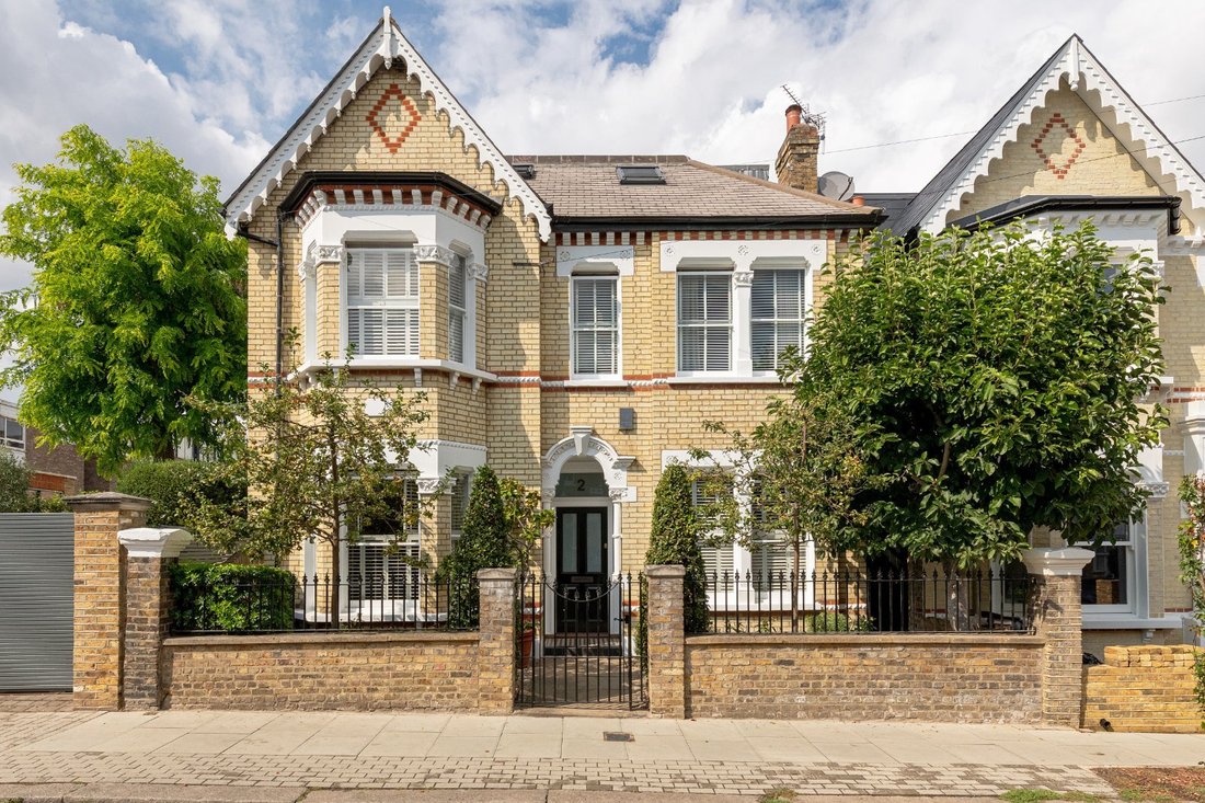 House in Clapham, Lambeth (Greater London), England 1 - 18965790