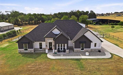 House in Poolville, Texas, United States 1