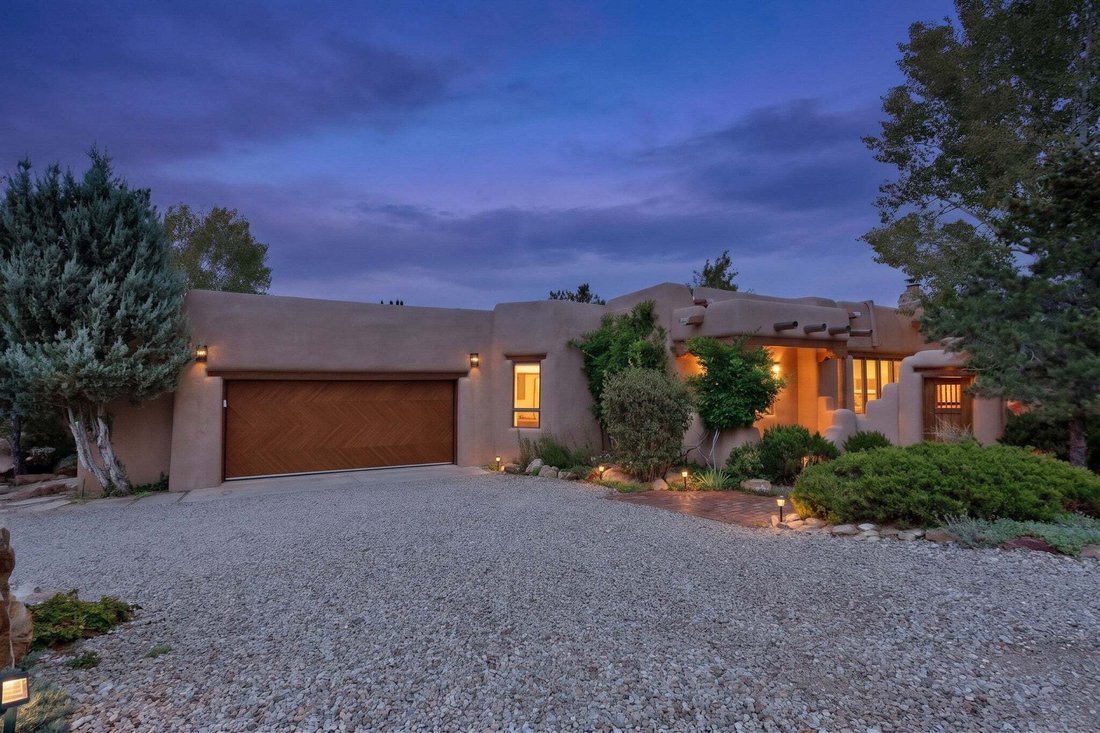 House in Santa Fe, New Mexico, United States 1 - 18966400