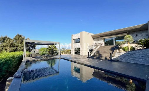 House in Le Grand Duc-Minelle, Mandelieu-la-Napoule, France 1