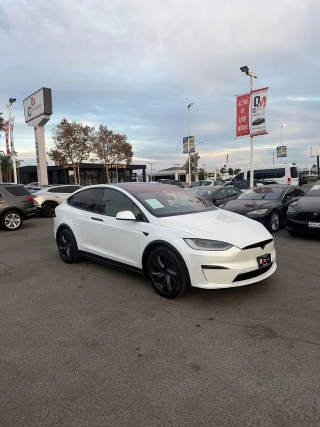 Suv in Costa Mesa, CA, United States 3 - 18981748