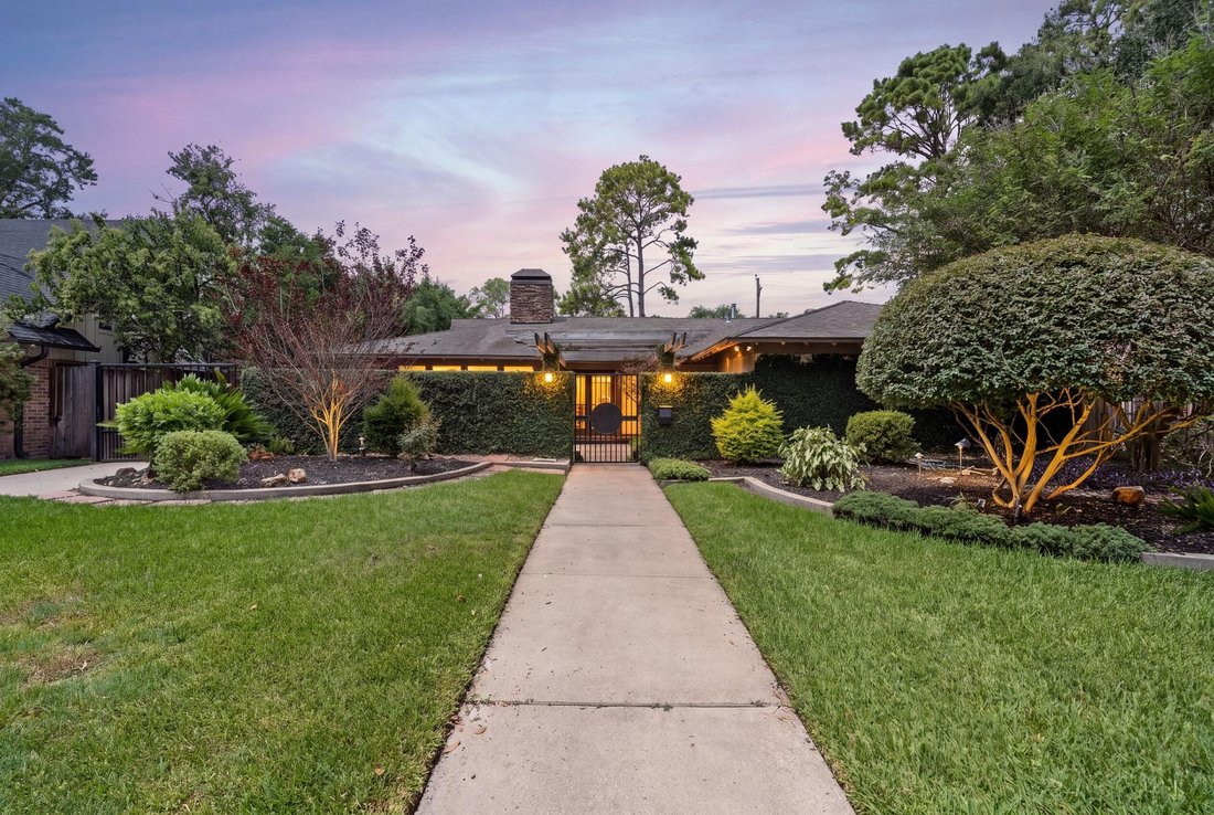 House in Houston, Texas, United States 3 - 18965582