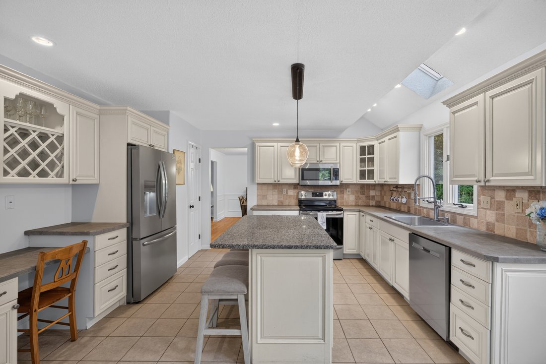 House in Guilford, Connecticut, United States 4 - 18975585