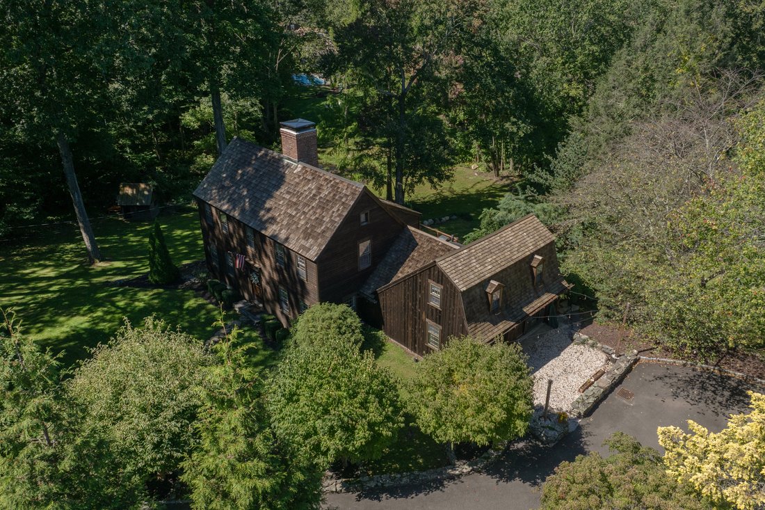 House in Trumbull, Connecticut, United States 1 - 18975588