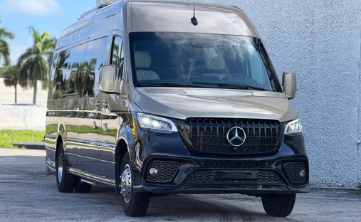 2024 Mercedes-Benz Sprinter 3500 XD Cargo High Roof Extended w/170 WB Extended Van 3D in Miami gardens, FL, United States 1