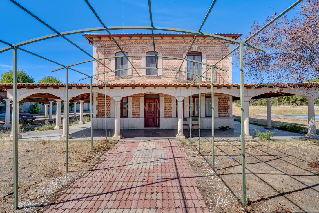 Villa in Valdestillas, Castile and Leon, Spain 4 - 18976445