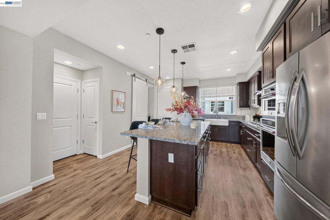 Townhouse in Dublin, California, United States 4 - 18972662