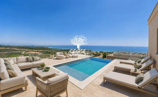 House in Sari-Solenzara, Corsica, France 1