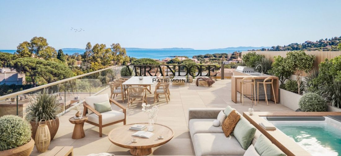 Apartment in Le Lavandou, Provence-Alpes-Côte d'Azur, France 1 - 17328630