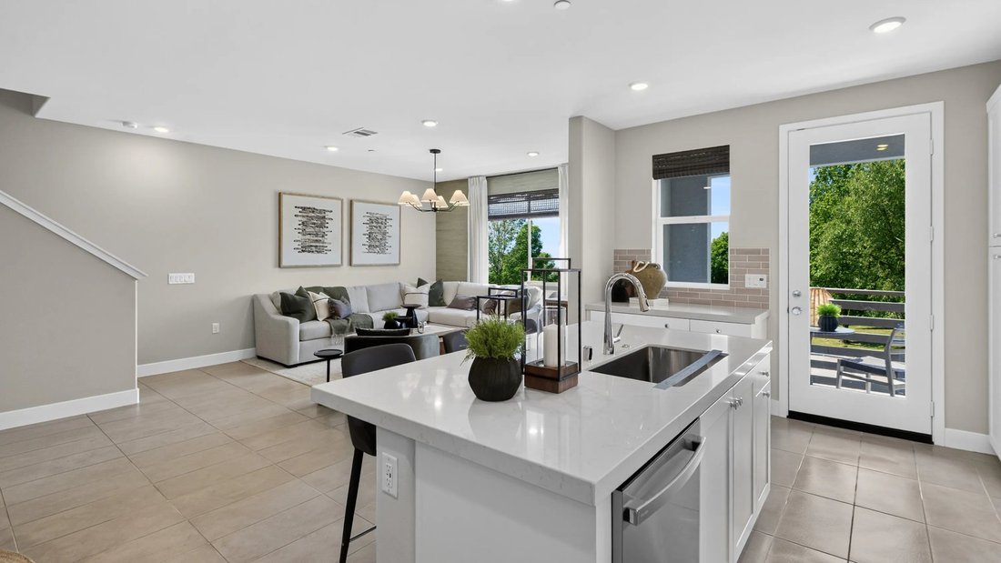 Townhouse in Carson, California, United States 4 - 18966730