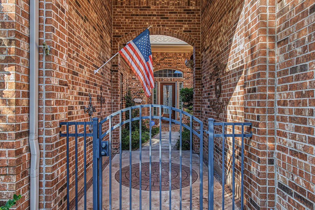 House in Tomball, Texas, United States 4 - 18970538