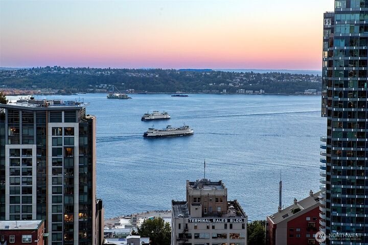 Condo in Seattle, Washington, United States 5 - 18973222