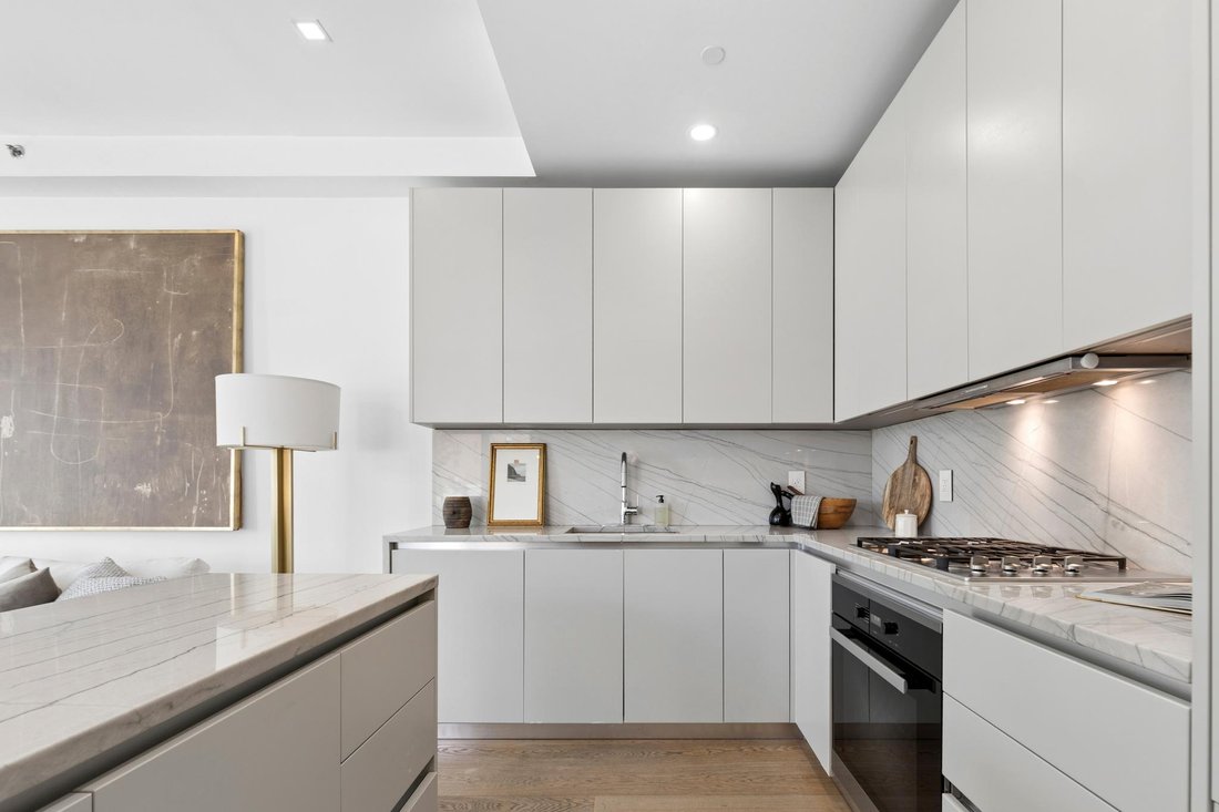 Condo in New York, New York, United States 5 - 18639174