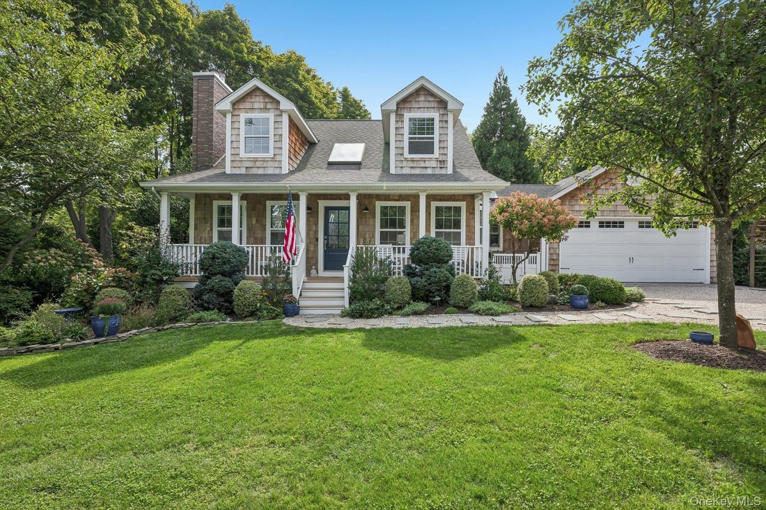 House in Yaphank, New York, United States 1 - 18976045