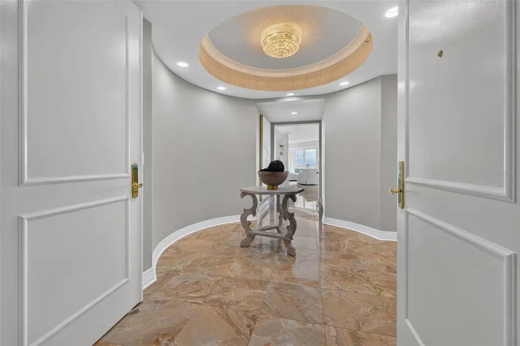 Condo in St. Petersburg, Florida, United States 4 - 18978625