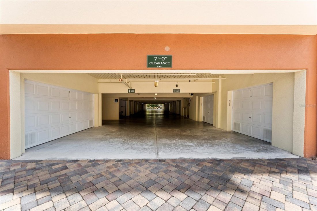 Condo in St. Pete Beach, Florida, United States 5 - 18976344